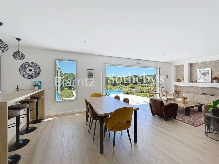 House Arcangues - 7 bedrooms - 260m²