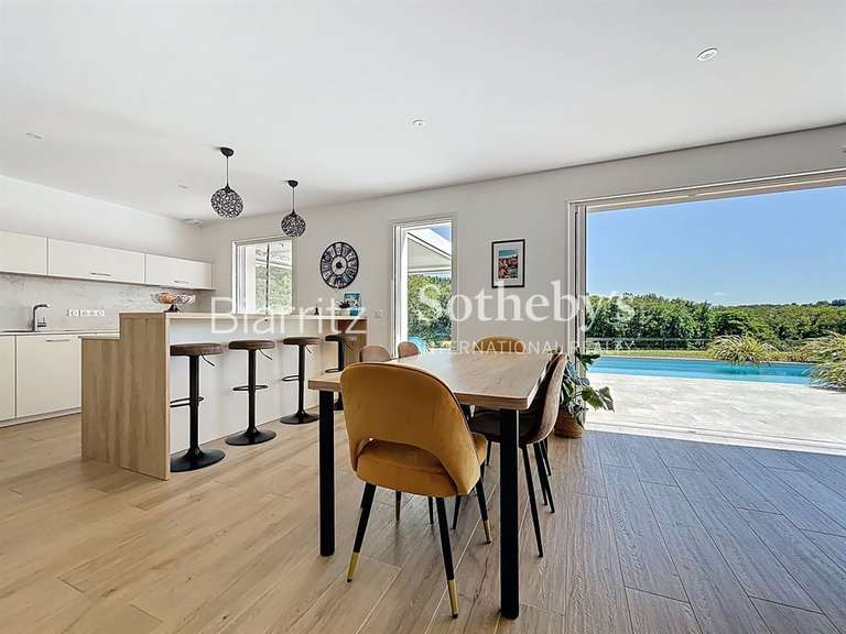 Maison Arcangues - 7 chambres - 260m²