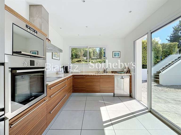 House Arcangues - 4 bedrooms - 154m²