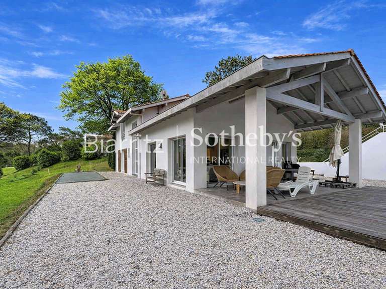 House Arcangues - 4 bedrooms - 154m²