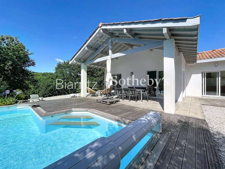 House Arcangues - 4 bedrooms - 154m²