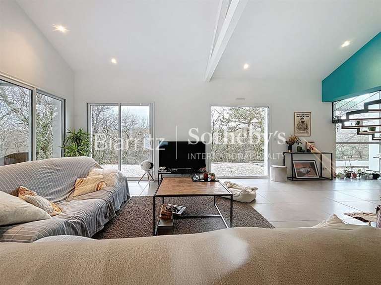 House Arcangues - 4 bedrooms - 154m²