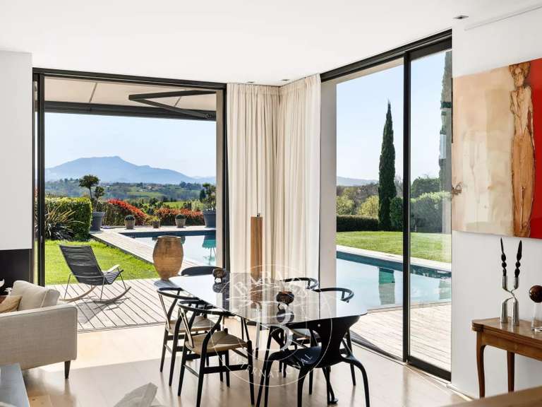 Maison Arcangues - 3 chambres - 220m²