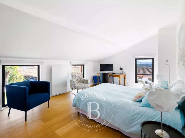 Maison Arcangues - 3 chambres - 220m²