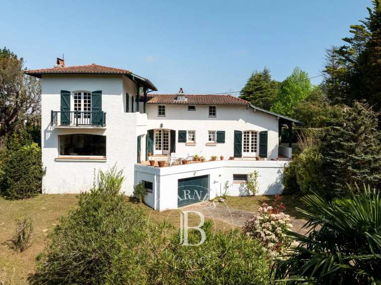 Maison Arcangues - 4 chambres - 194m²