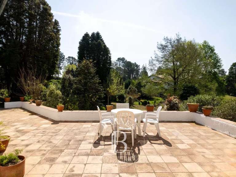 Maison Arcangues - 4 chambres - 194m²