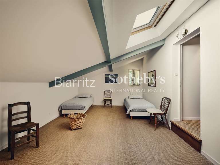 Maison Arcangues - 5 chambres - 225m²