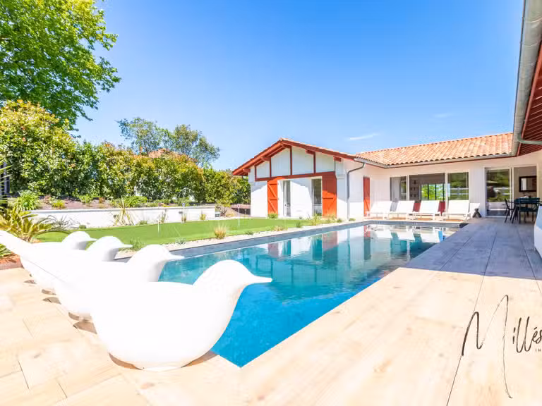 Maison Arcangues - 4 chambres - 214m²