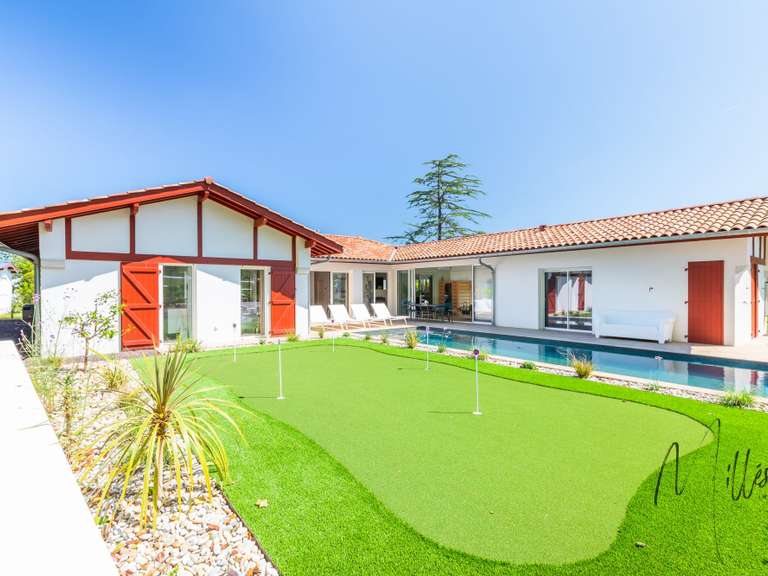 Maison Arcangues - 4 chambres - 214m²