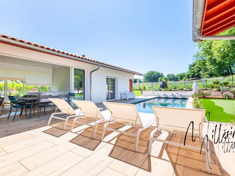 House Arcangues - 4 bedrooms - 214m²
