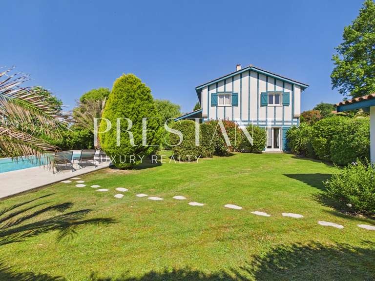 Maison Arcangues - 6 chambres - 270m²