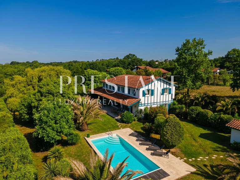 Maison Arcangues - 6 chambres - 270m²