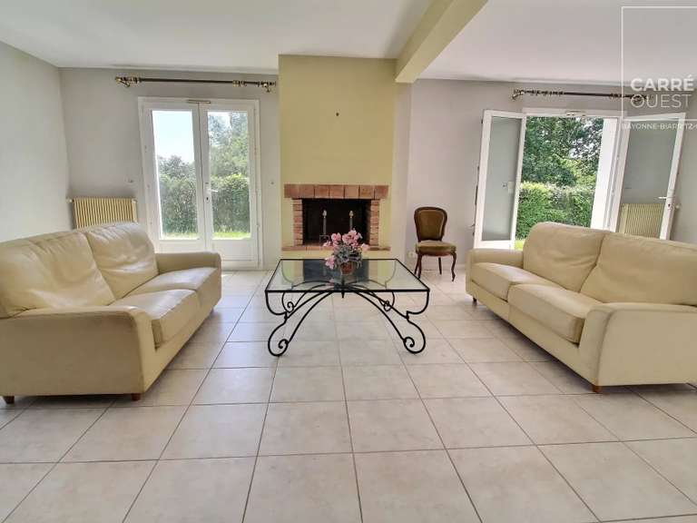 Maison Arcangues - 3 chambres - 158m²