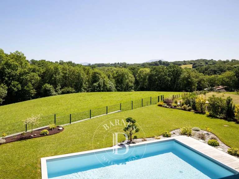 Maison Arcangues - 260m²