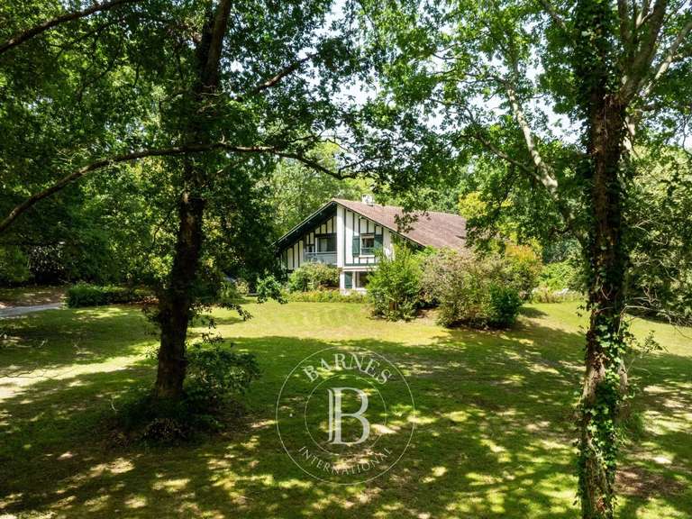 Maison Arcangues - 5 chambres - 300m²