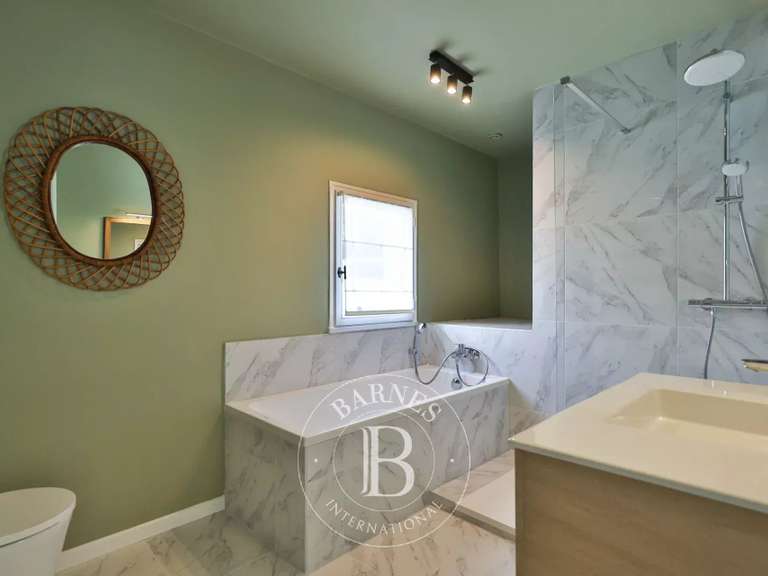 House Arcangues - 6 bedrooms - 380m²