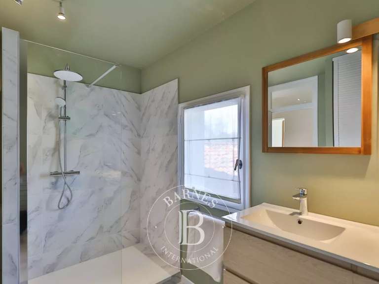 House Arcangues - 6 bedrooms - 380m²