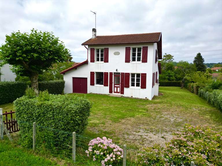 House Arcangues - 4 bedrooms - 168m²