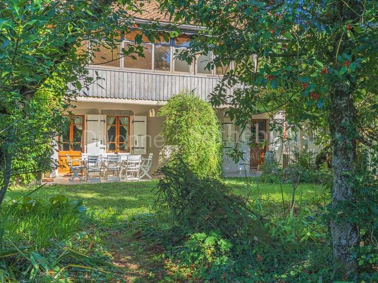 Maison Archamps - 4 chambres - 200m²