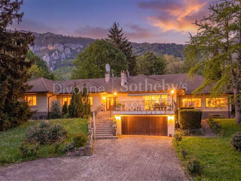 Maison Archamps - 11 chambres - 770m²
