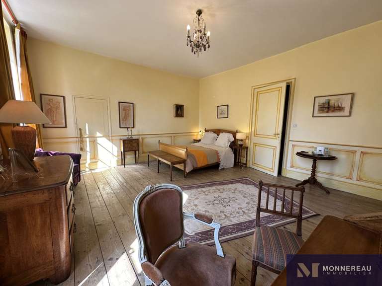 House Archiac - 8 bedrooms - 455m²