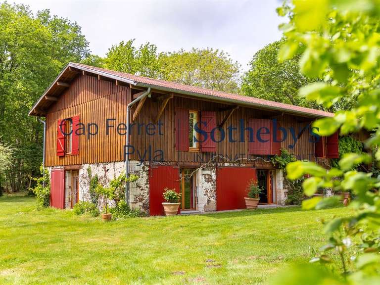 Maison Arès - 6 chambres - 250m²