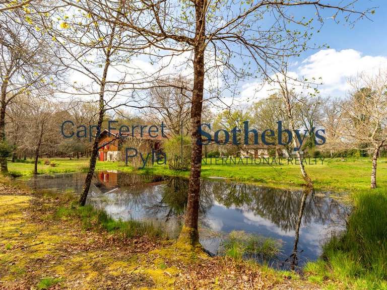 Maison Arès - 6 chambres - 300m²