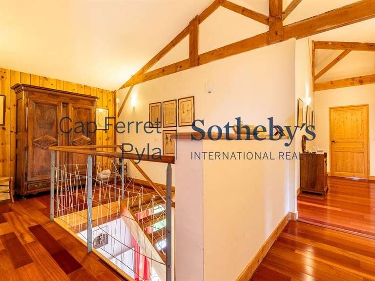 Maison Arès - 6 chambres - 300m²