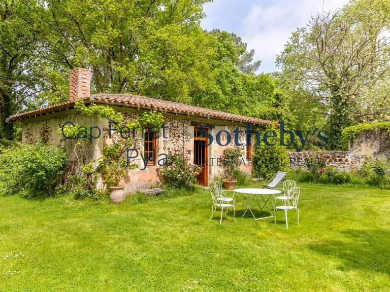 Maison Arès - 5 chambres - 250m²