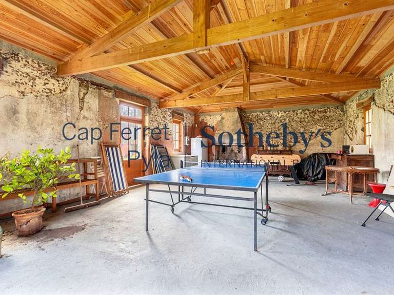 Maison Arès - 6 chambres - 300m²