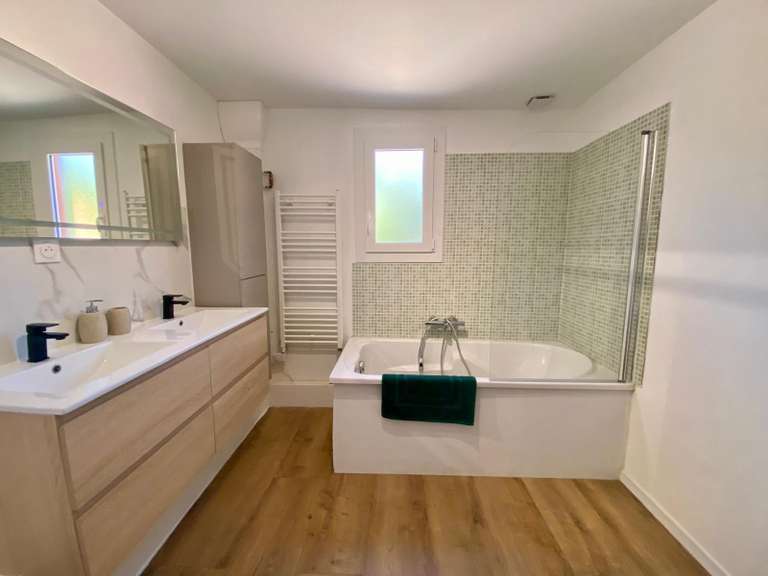 Maison Argelès-sur-Mer - 5 chambres - 177m²