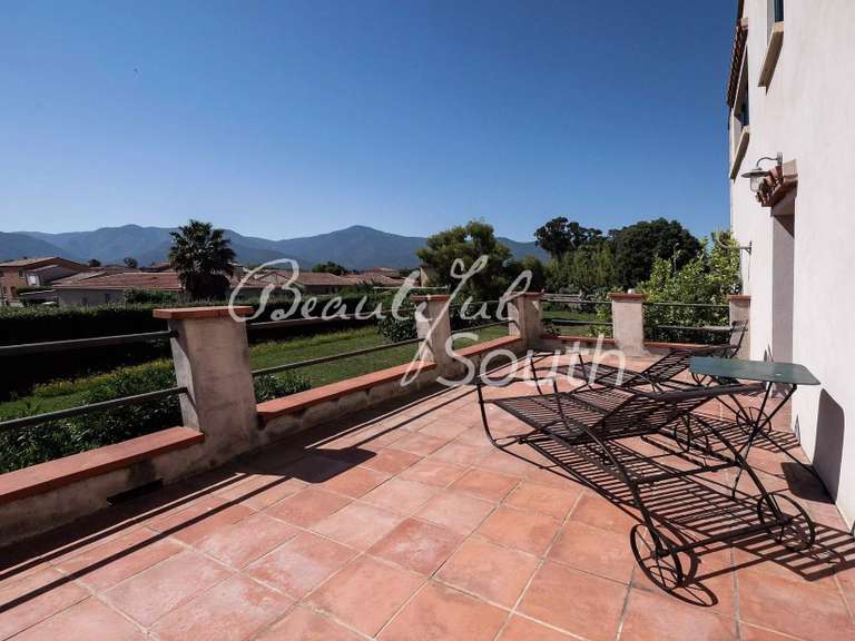 Maison Argelès-sur-Mer - 10 chambres - 470m²