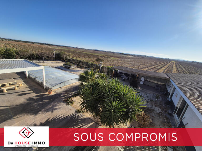 Villa Argeliers - 4 bedrooms - 340m²