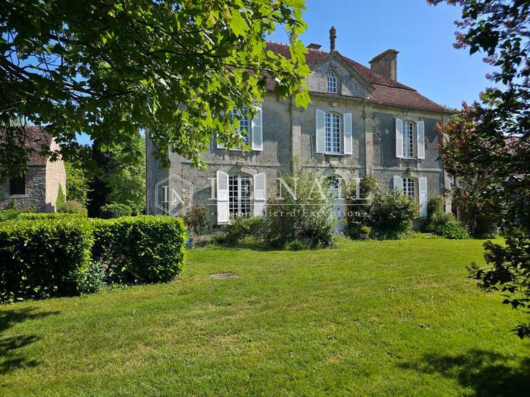 Maison Argentan - 5 chambres - 334m²
