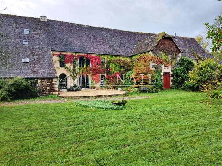 Manor Argentan - 11 bedrooms - 507m²