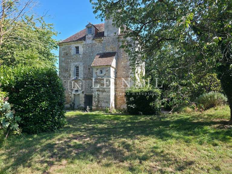 Propriété Argentan - 4 chambres - 161m²