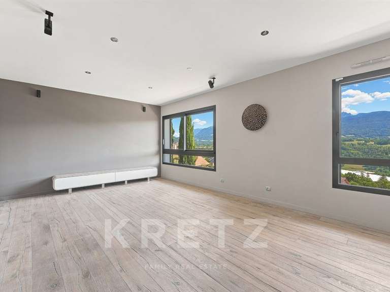 Maison Argonay - 4 chambres - 288m²