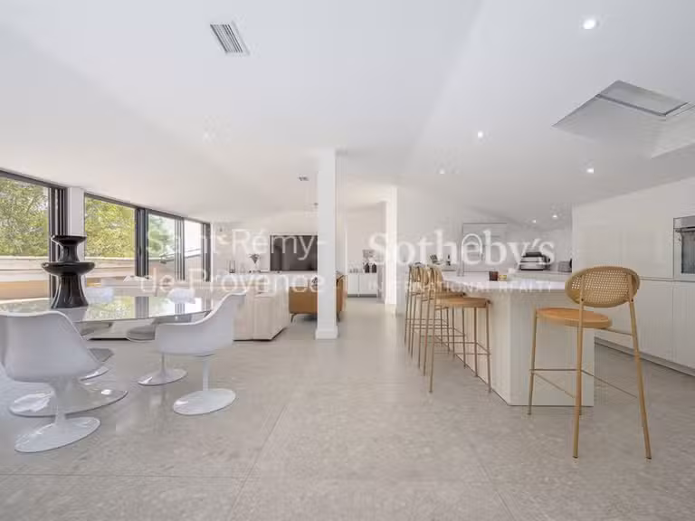 Appartement Arles - 2 chambres - 138m²