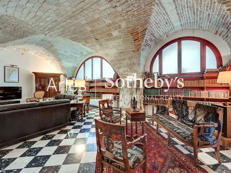 Hôtel particulier Arles - 8 chambres - 637m²