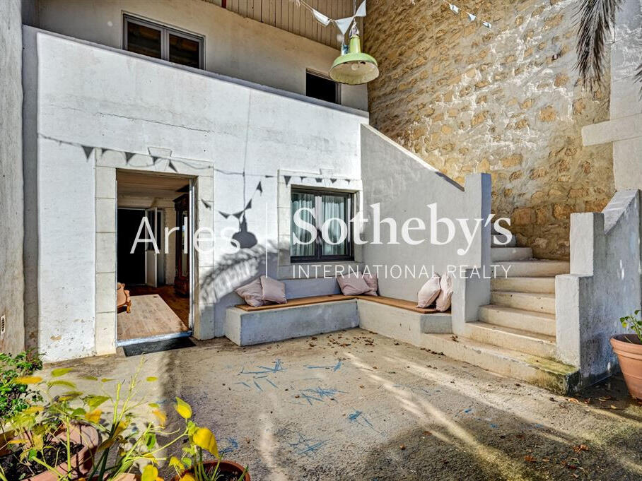 House Arles