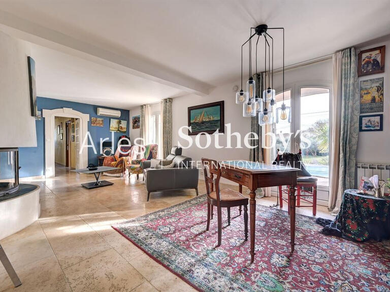 Maison Arles - 7 chambres - 252m²