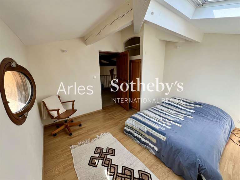 House Arles - 4 bedrooms - 196m²