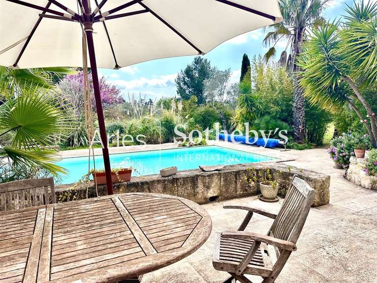 House Arles - 4 bedrooms - 196m²