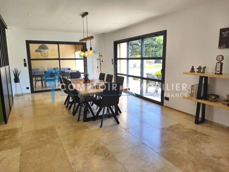 Maison Arles - 5 chambres - 193m²