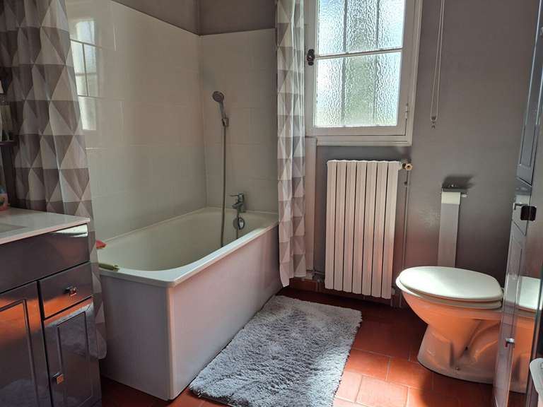 House Arles - 4 bedrooms - 180m²