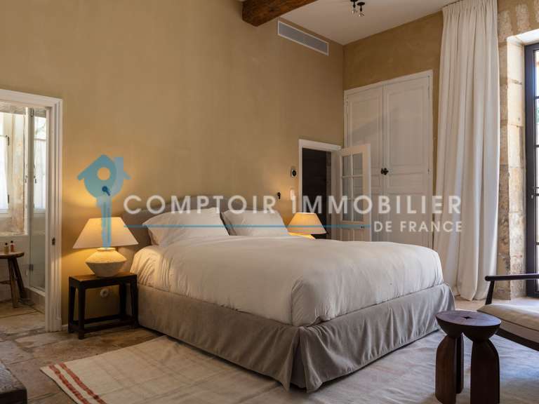 Maison Arles - 11 chambres - 1167m²