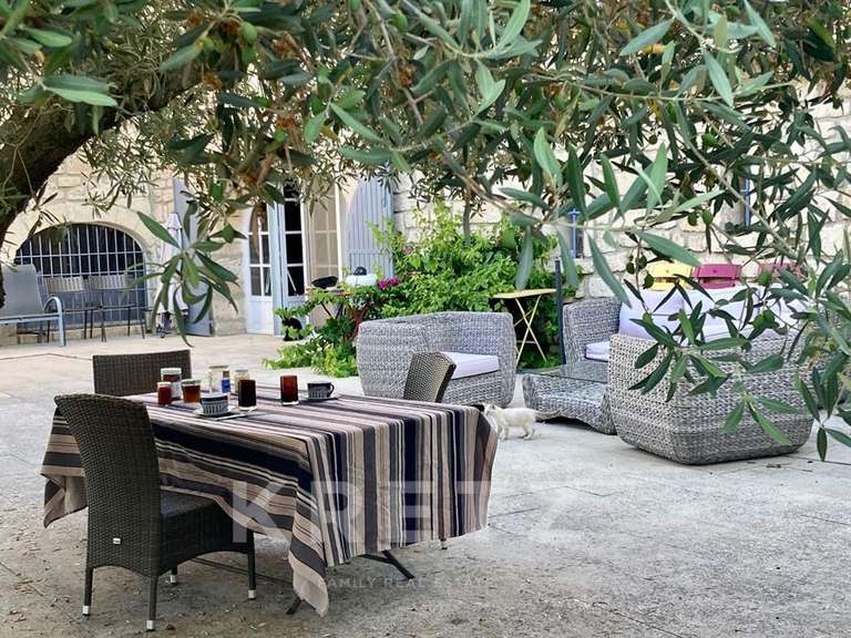 Maison Arles - 5 chambres - 443m²