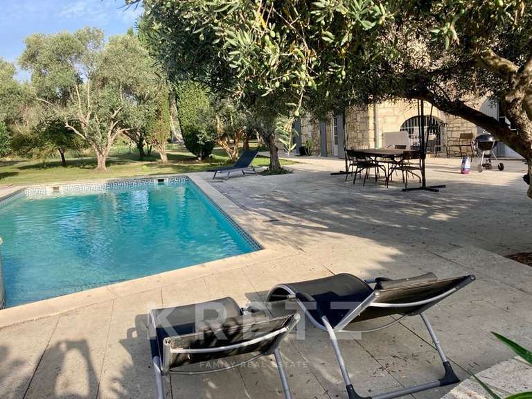 Maison Arles - 5 chambres - 443m²