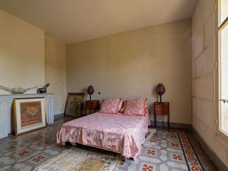 Maison Arles - 5 chambres - 270m²