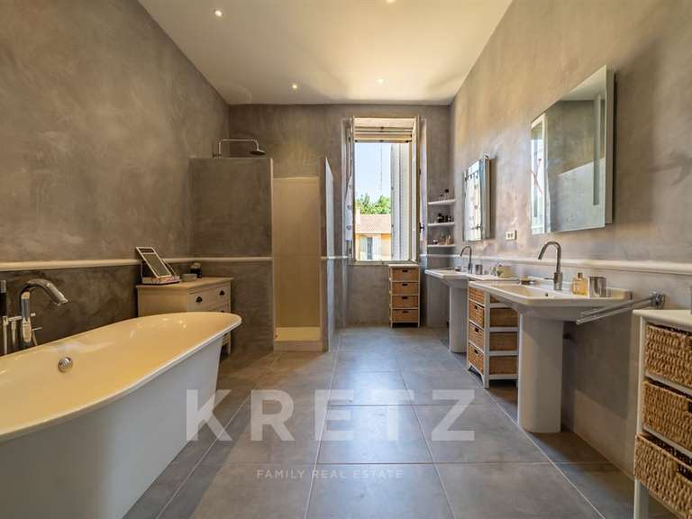 House Arles - 5 bedrooms - 562m²